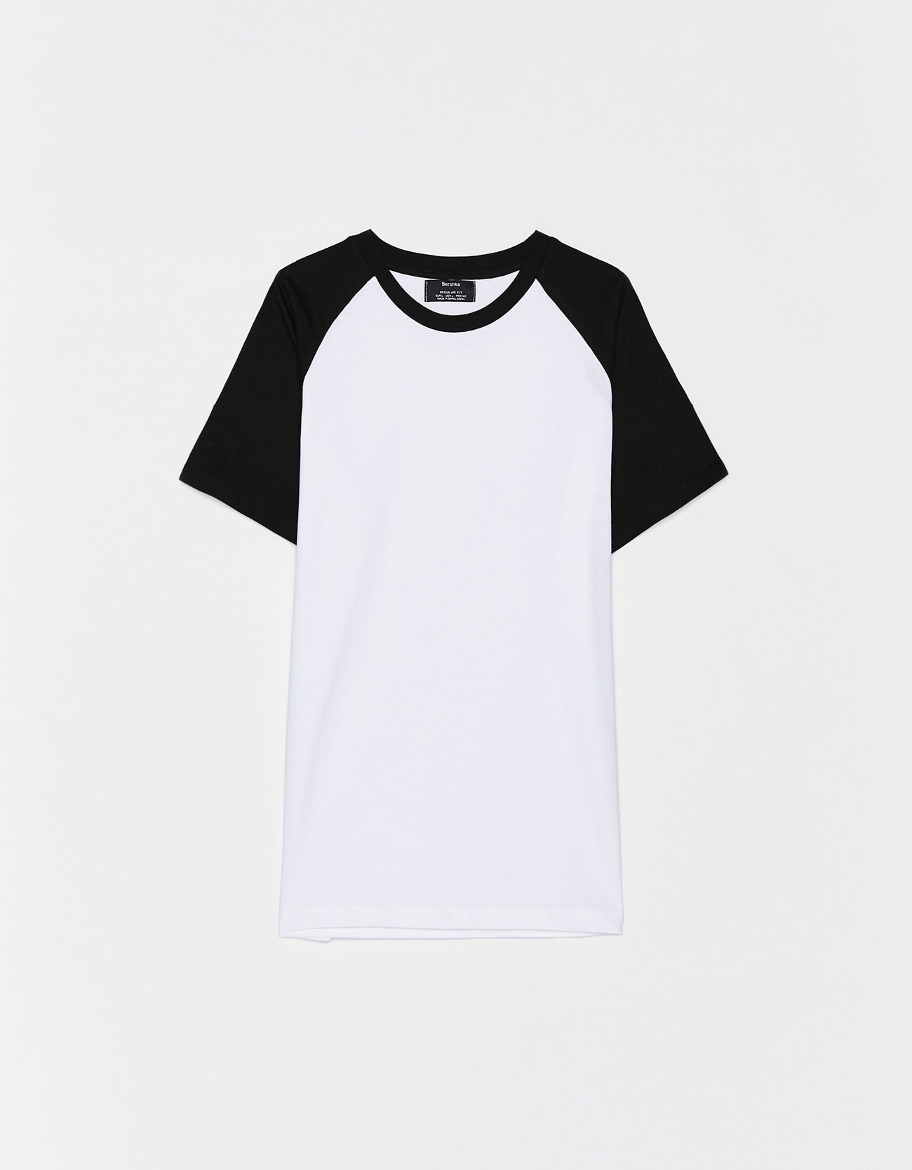 Raglan baseball-style T-shirt