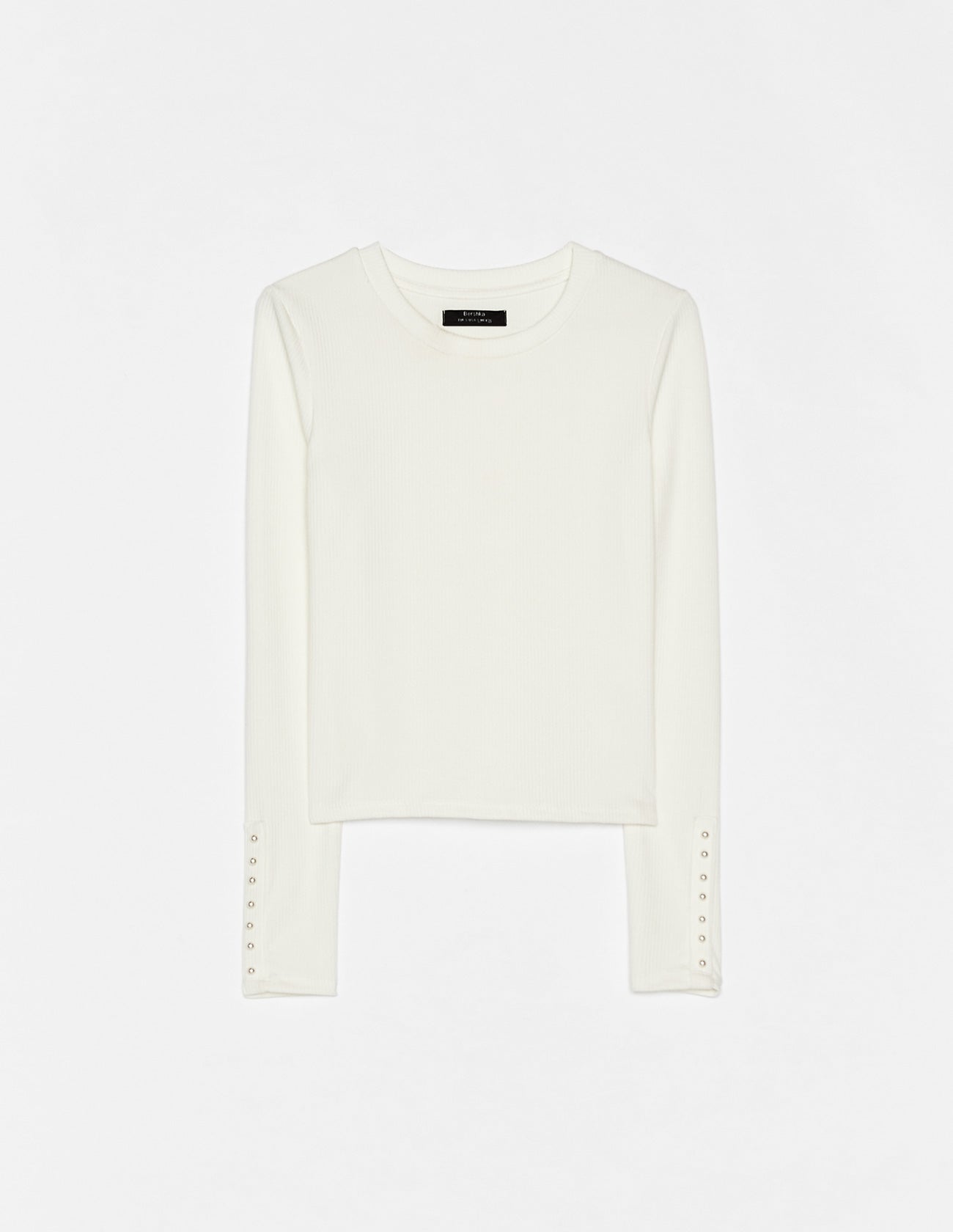 T-shirt with pearly sleeves