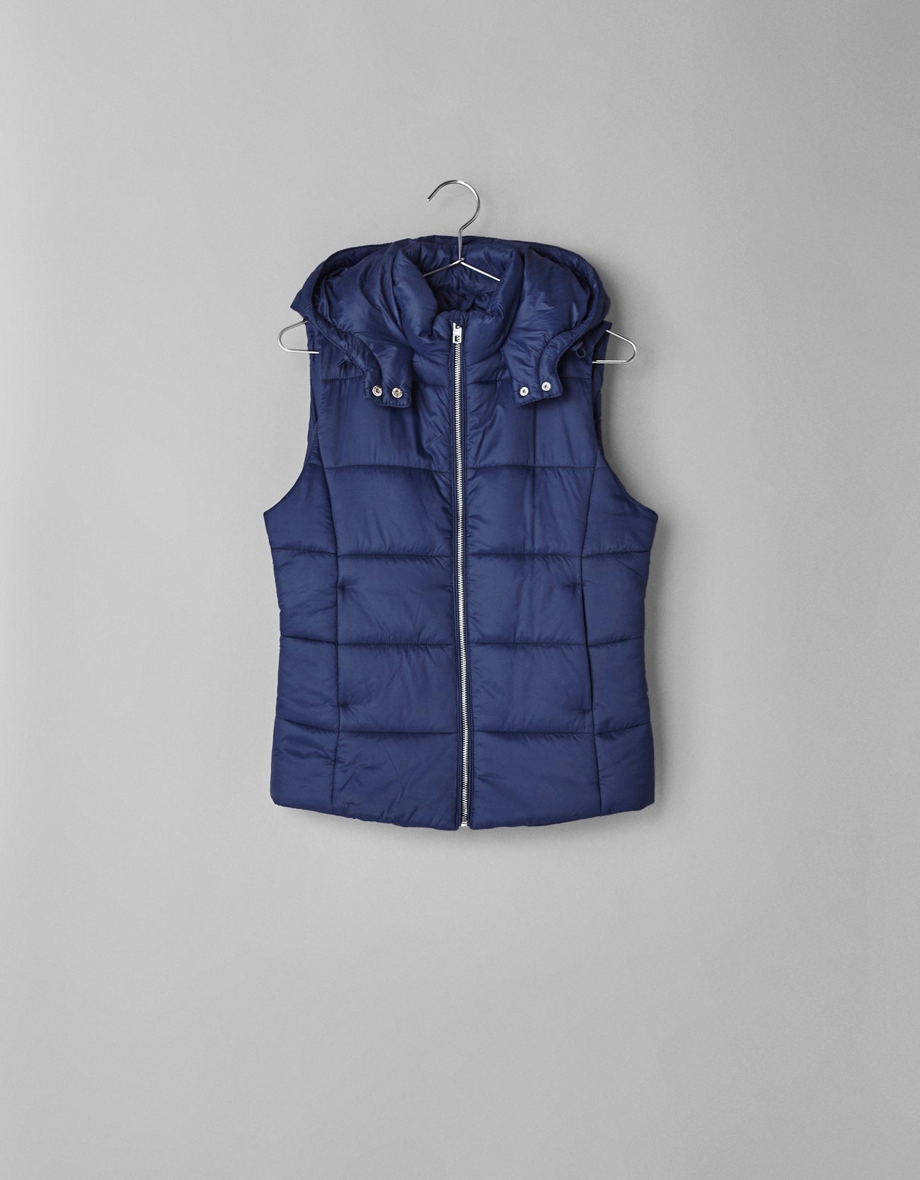 Quilted gilet with hood