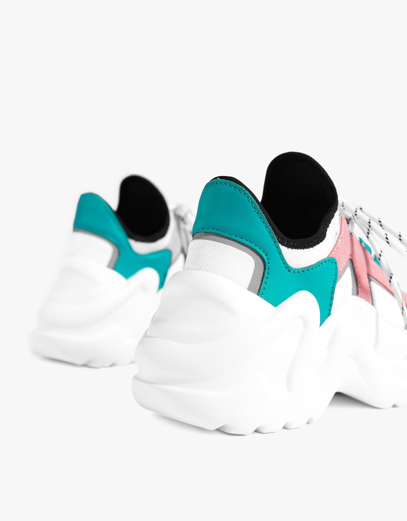 Multicoloured technical trainers