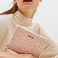 Square purse with detailing