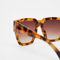 Tortoiseshell maxi sunglasses