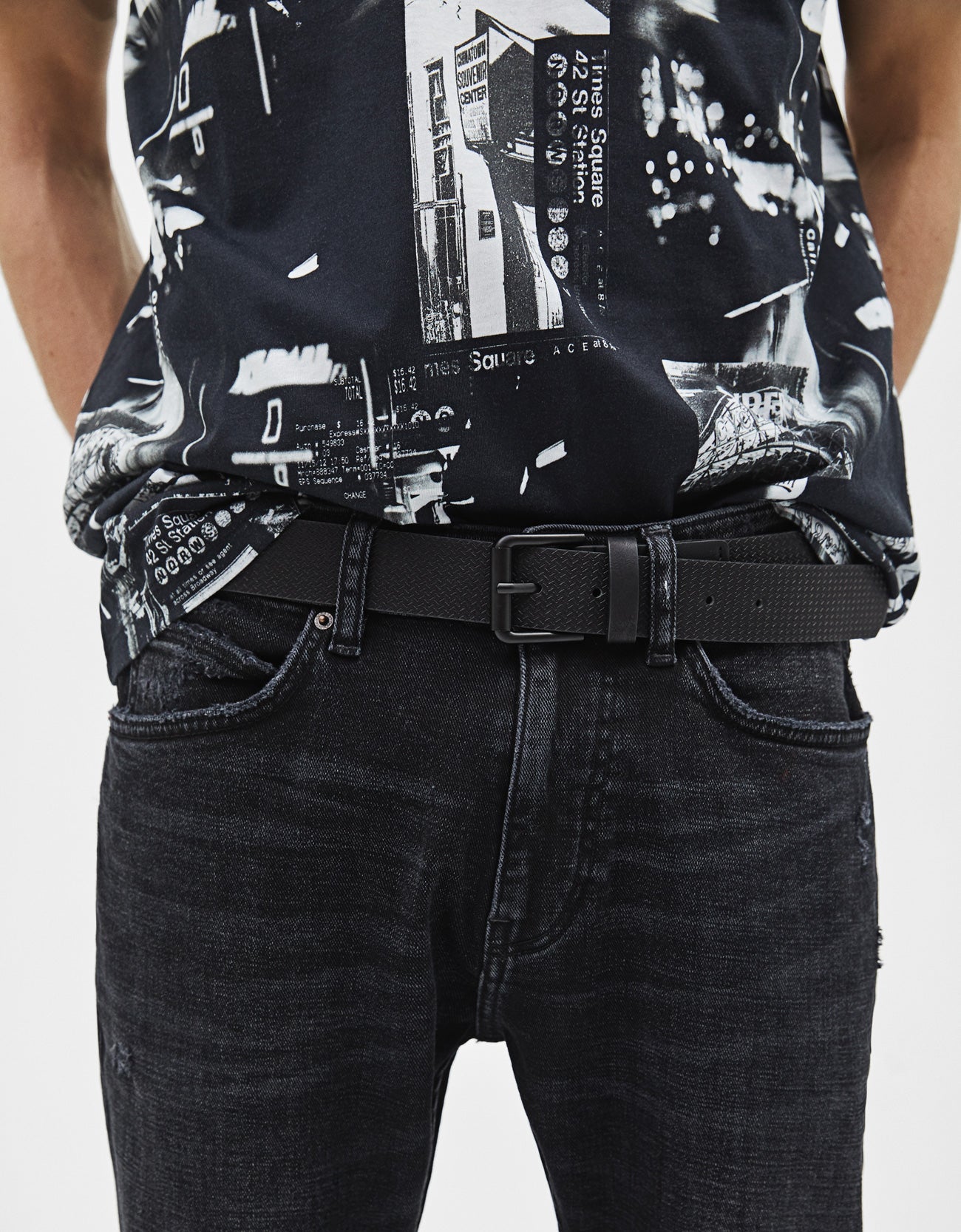 Embossed faux leather belt