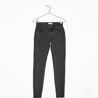 Push up low rise jeans