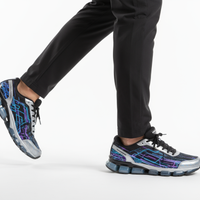 Quantum Run - Tech-Inspired Running Shoe